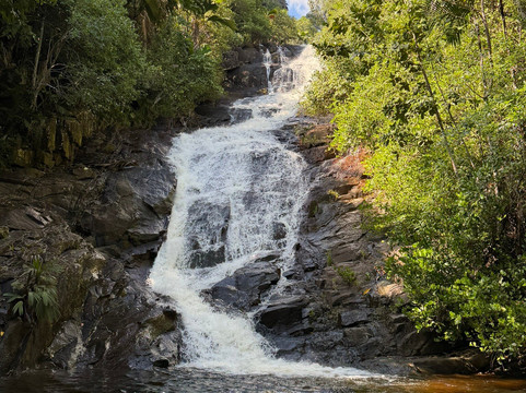 Sauzier Waterfall-Port Glaud必去景点