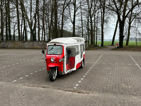 Unieke Uitjes-Laren必去景点