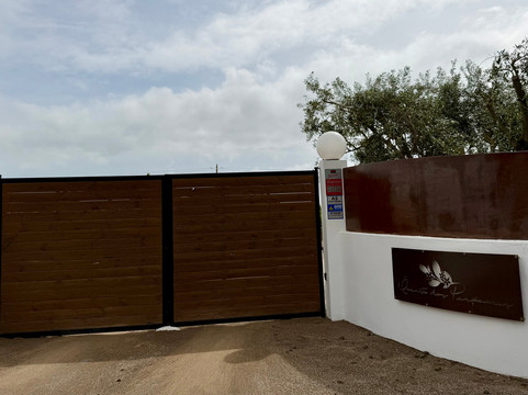 金塔多斯香水住宿加早餐旅馆主图