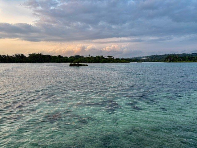 依拉塔普海滩度假酒店主图