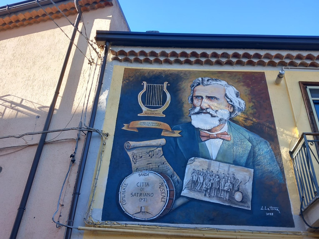 Murales-Satriano di Lucania必去景点