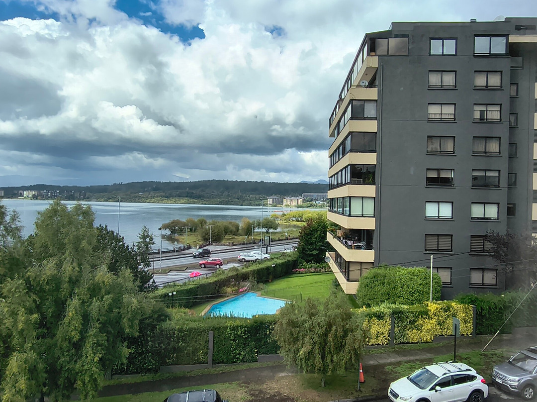 特拉兹套房酒店主图