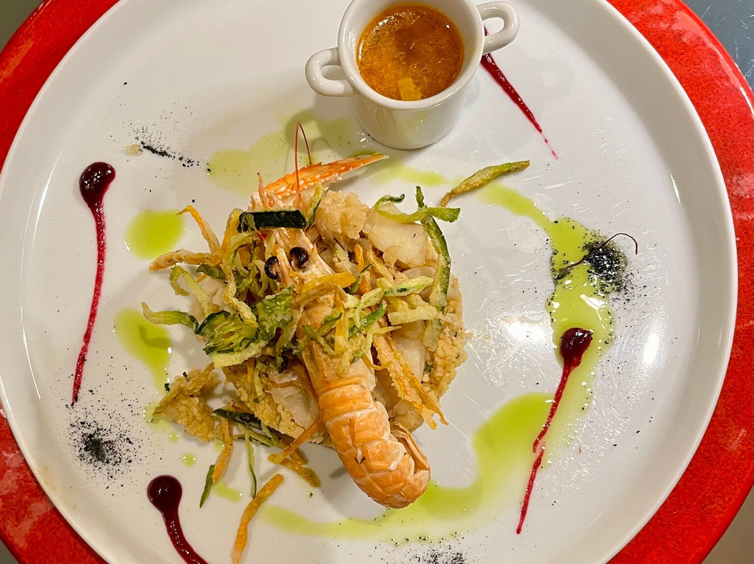 阿尔玛酒店主图