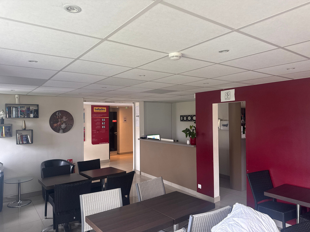 戈希圣康坦巴拉丁斯尼希尔酒店主图