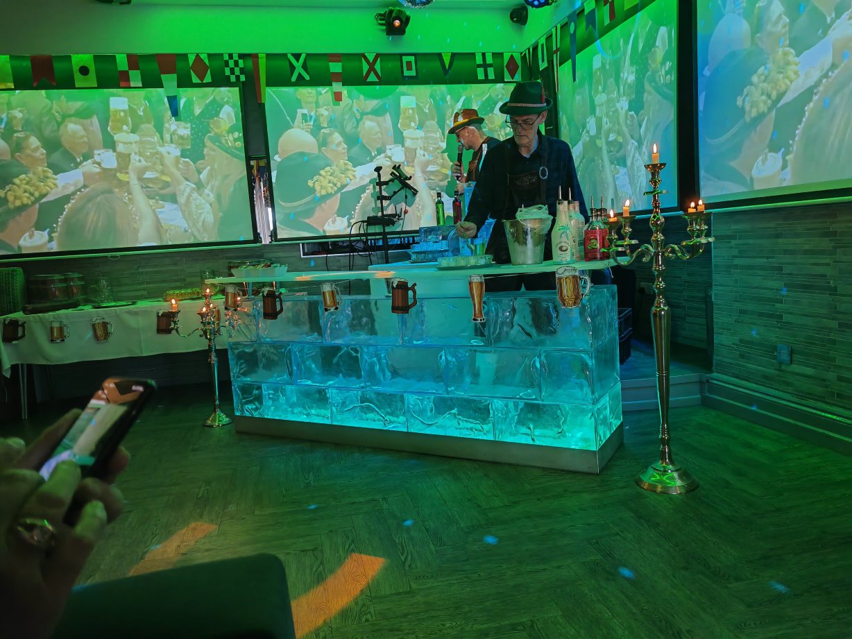 蒂奈达勒酒店-旅行者