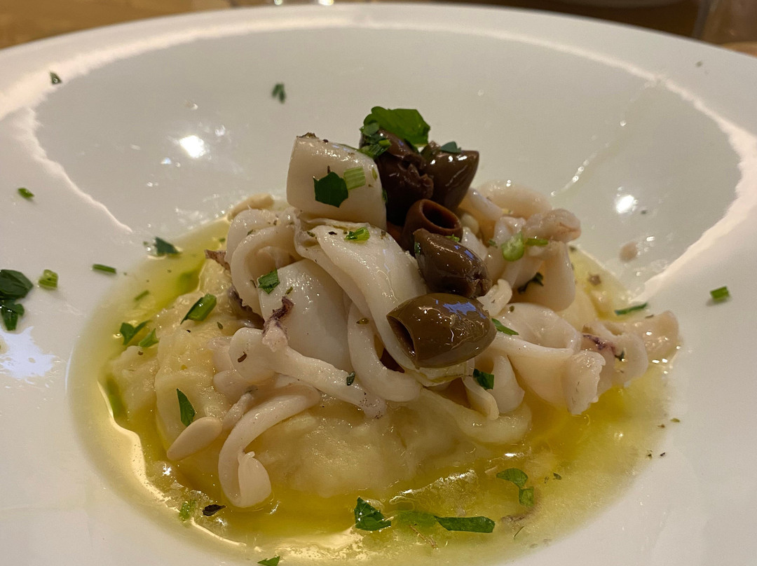 拉拜亚酒店主图