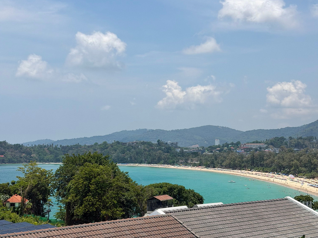 普吉岛兰草度假酒店主图