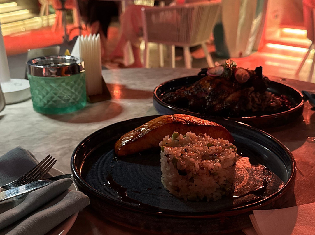 迪拜五号朱美拉棕榈酒店主图