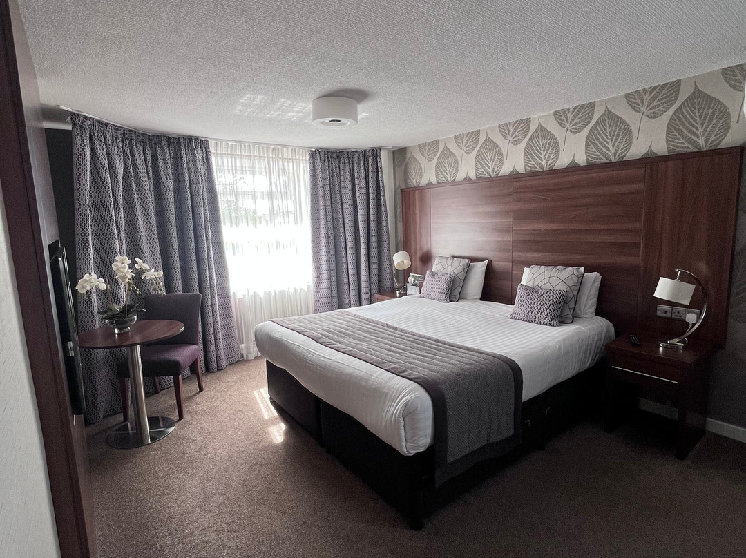 The Melbreak Hotel主图