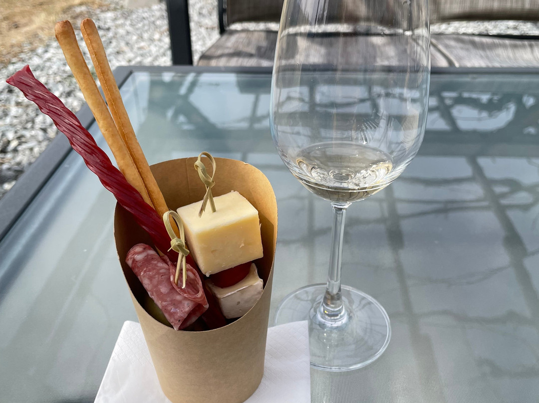 Bartier Bros. Vineyard & Winery-Oliver必去景点