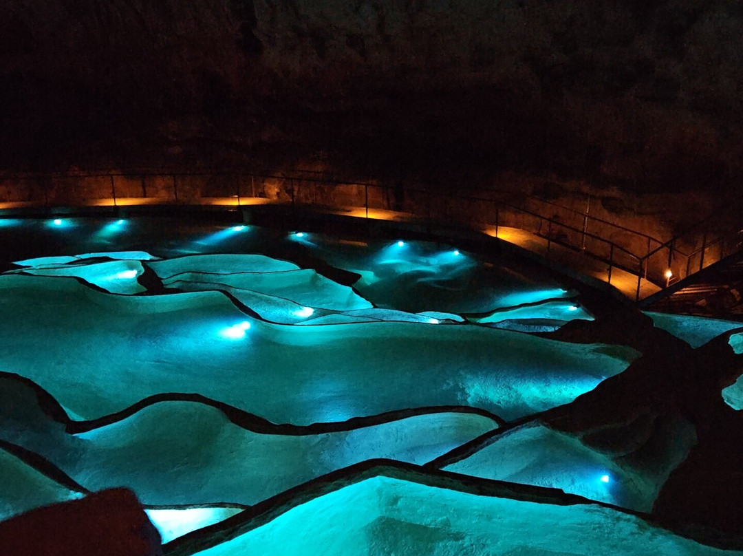 Grotte Saint-Marcel-Bidon必去景点