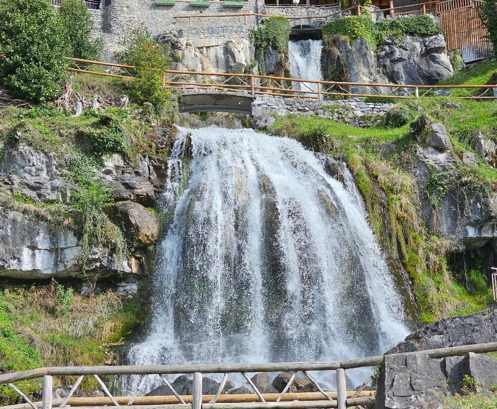 St. Beatus-Höhlen, Swiss Caves-Sundlauenen必去景点