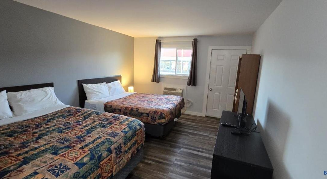 Roblin Motor Inn