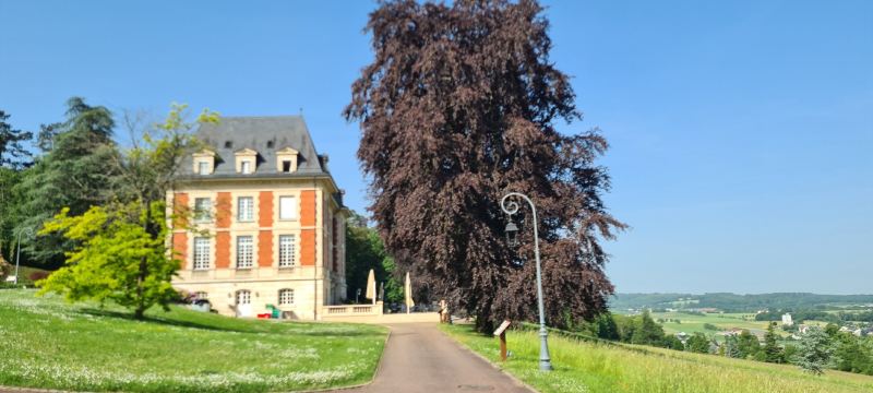 Domaine de Mont-Renaud-旅行者