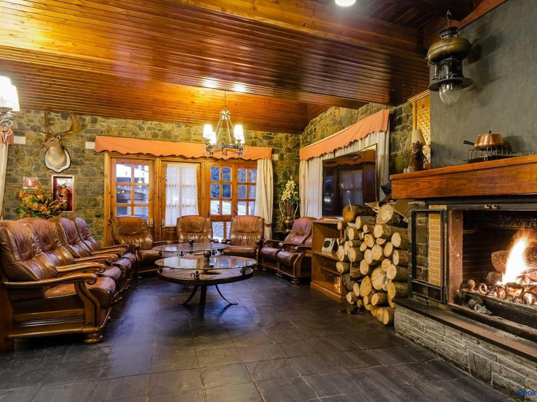 Hotel Os de Civis