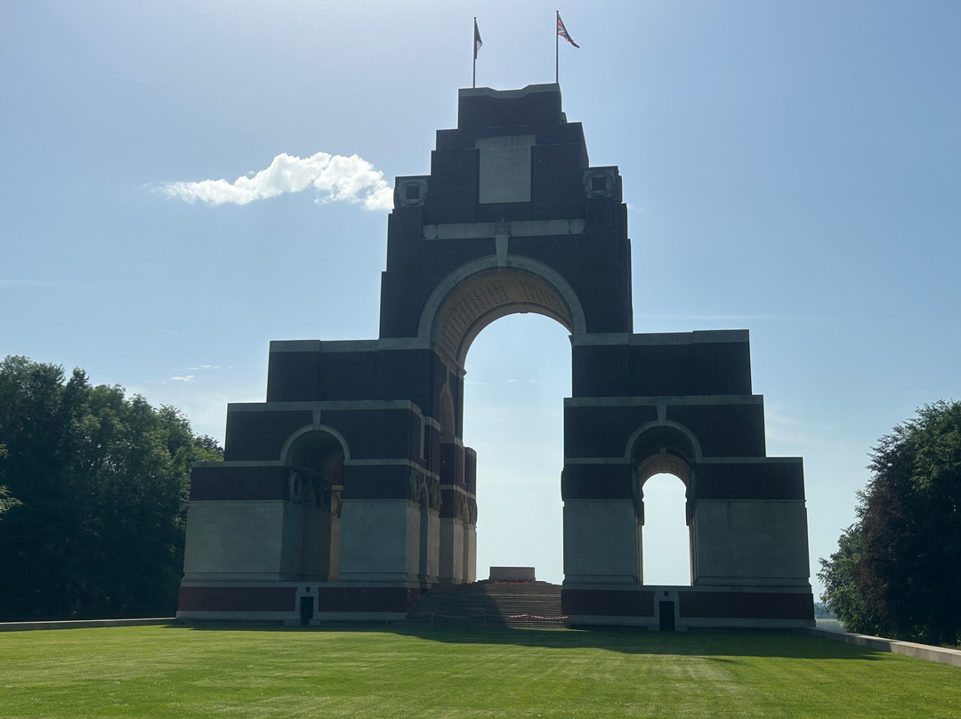 Les Alouettes Battlefield Tours-Hardecourt-aux-Bois必去景点