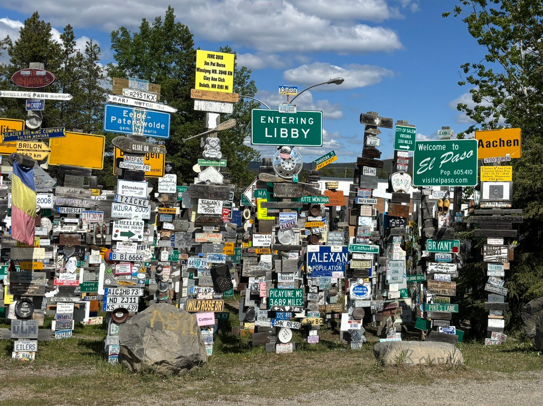 Sign Post Forest-Watson Lake必去景点