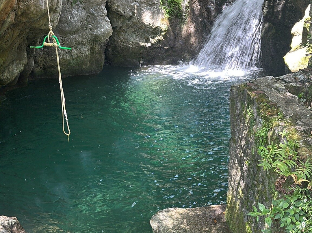 Candalla Waterfalls-卡马约雷必去景点