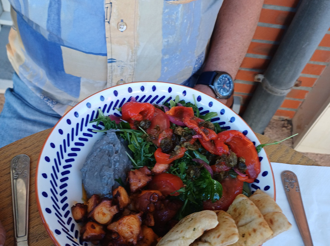 Oya Greek Food