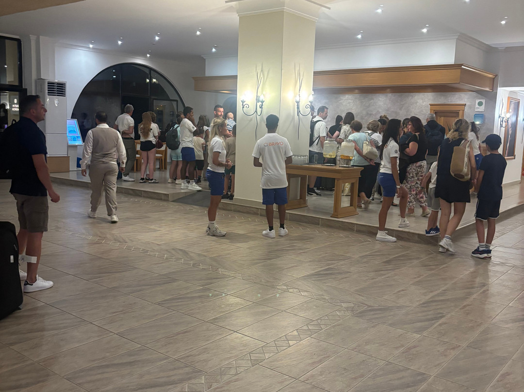 米茨斯诺里达酒店主图