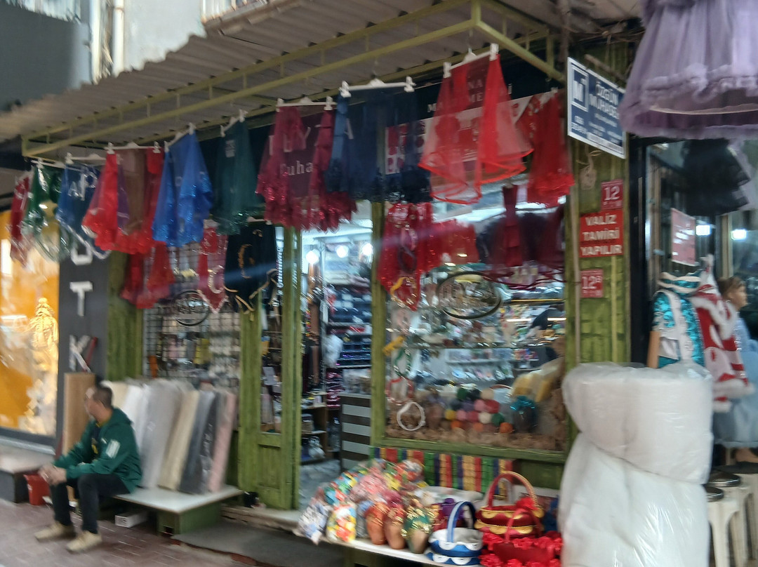 Yukarı Çarşı-埃德雷米特必去景点