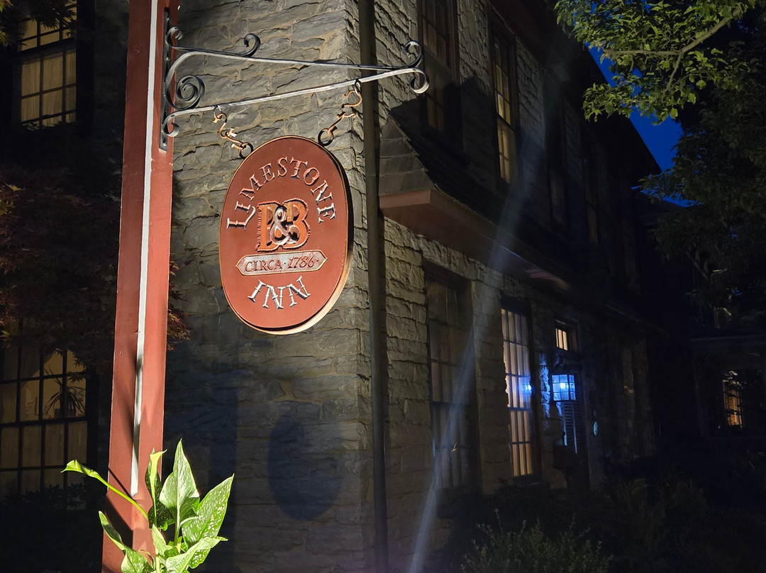 1786 The Limestone Inn B&B主图