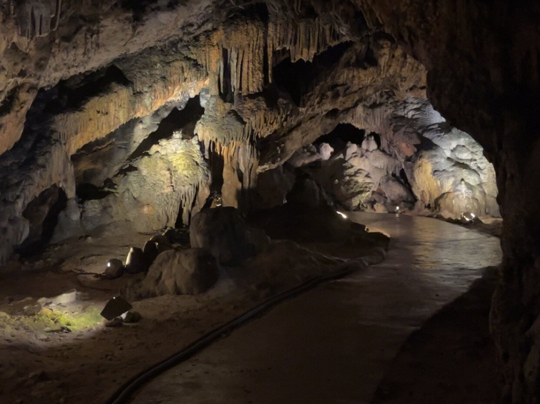 Grottes d'Osselle-Roset-Fluans必去景点