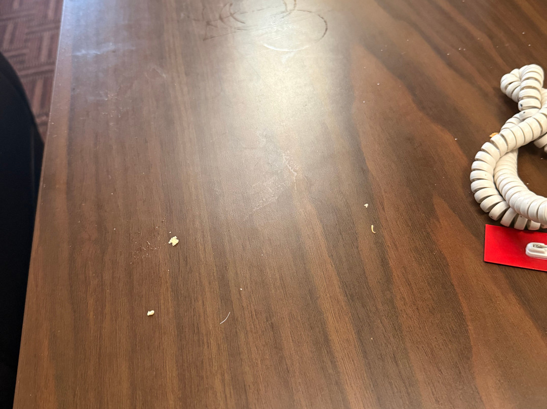 皮奥里亚速8酒店主图