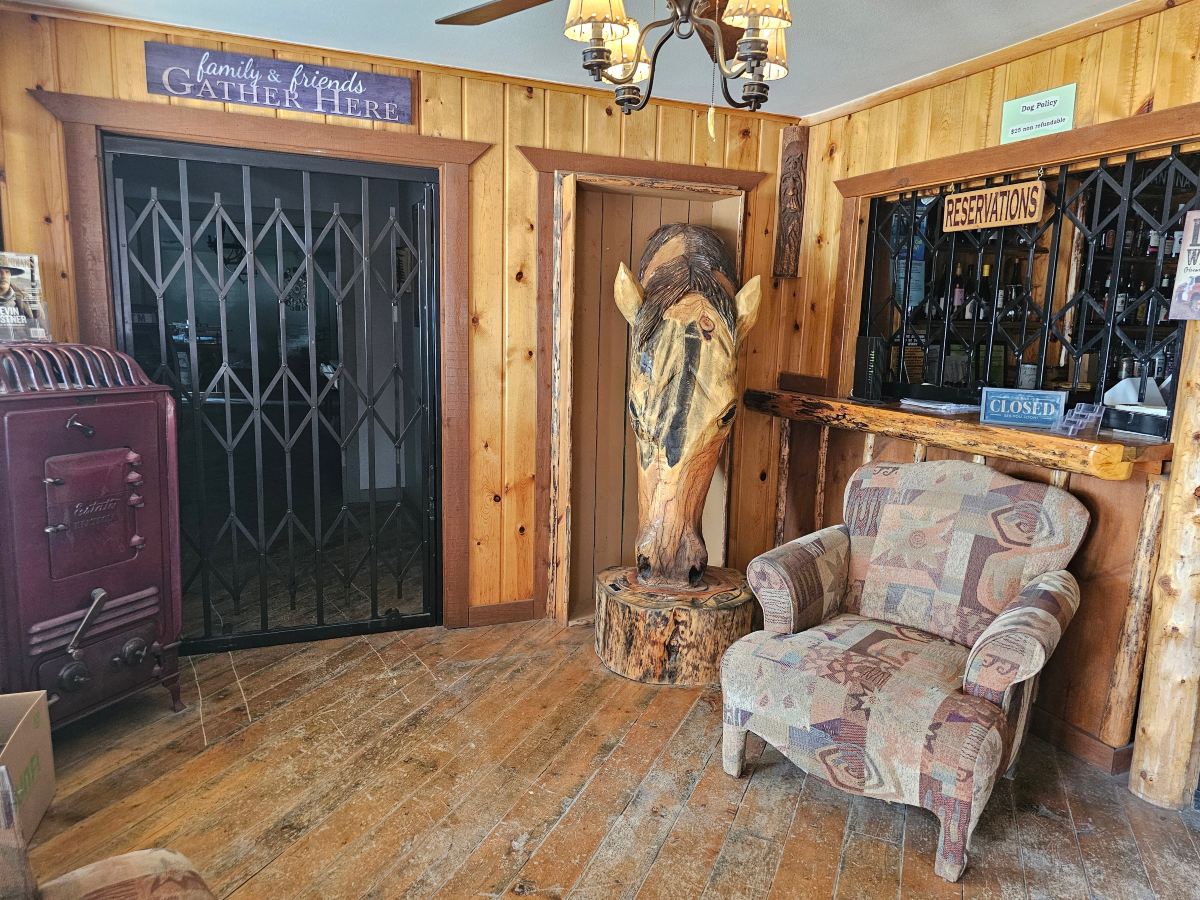 Lincoln Log Hotel-旅行者