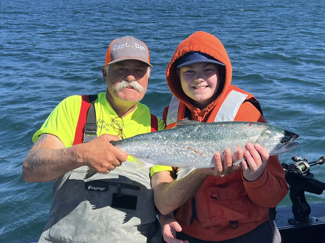 Eagle Charters Dory Fishing-太平洋城必去景点