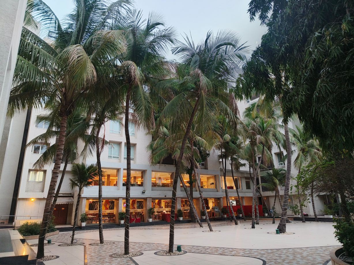 拉杰科特品质套房酒店-旅行者
