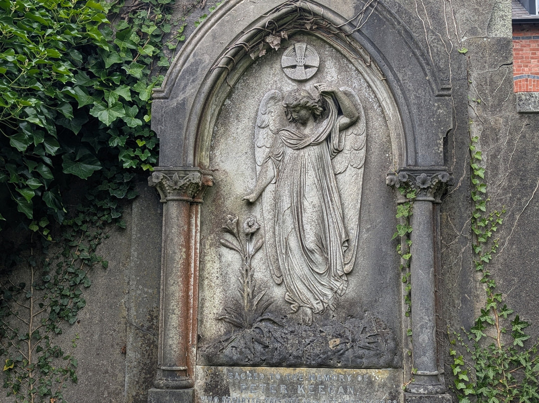 Friar's Bush Graveyard Cemetery Tours-贝尔法斯特必去景点