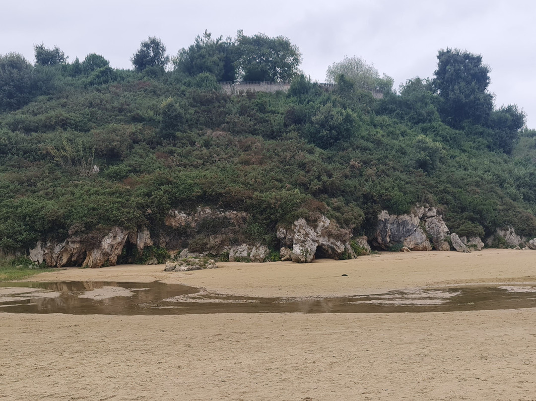 Playa de Poo-Poo de Llanes必去景点
