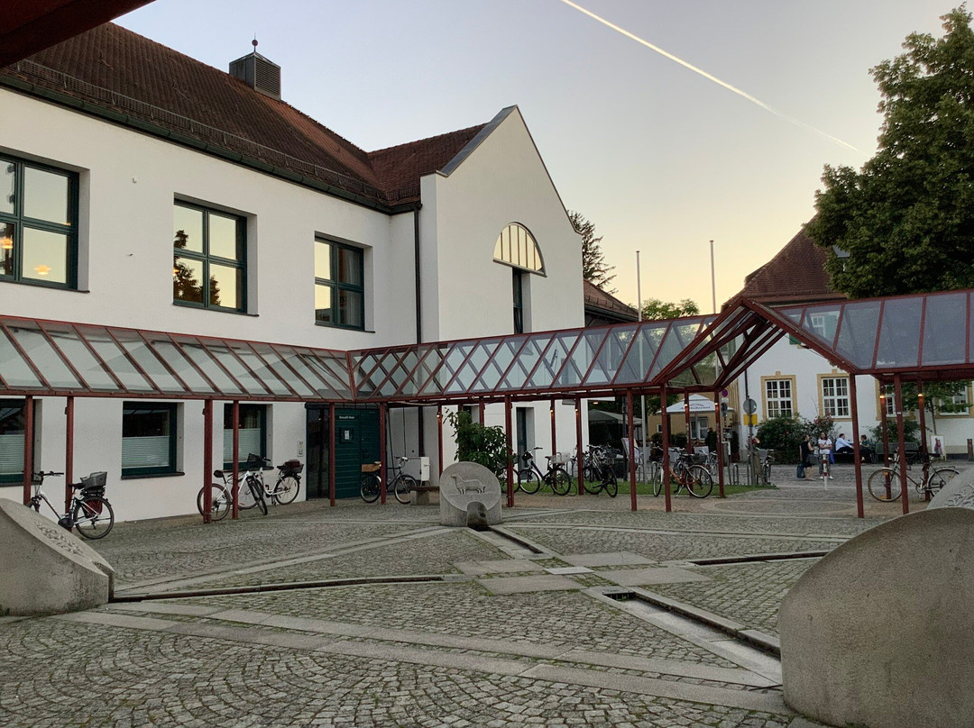St. Johann Baptist-Groebenzell必去景点