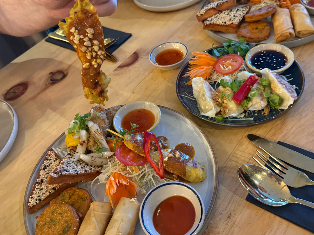 Khao Thai Eatery