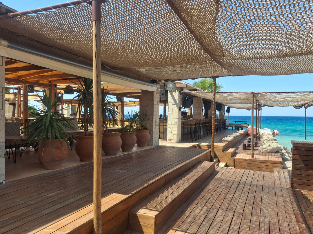 Zattero Seaside Bar-Fourka必去景点