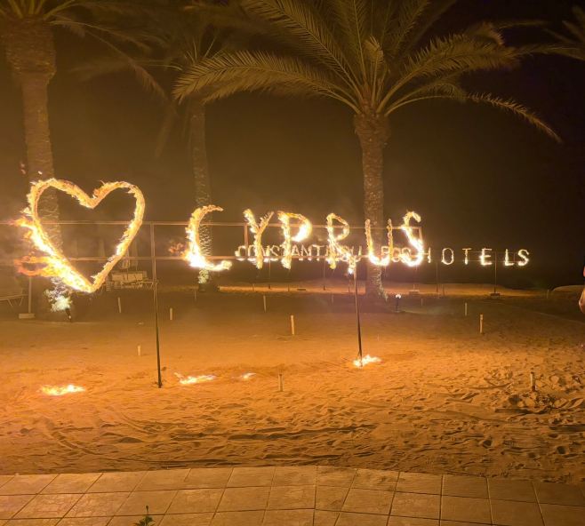Constantinou Bros Pioneer Beach Hotel-旅行者