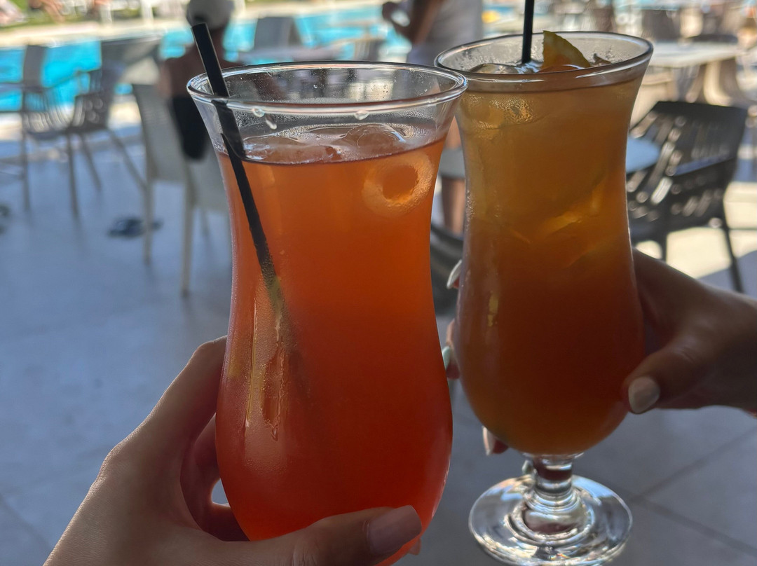 古韦斯湾酒店主图