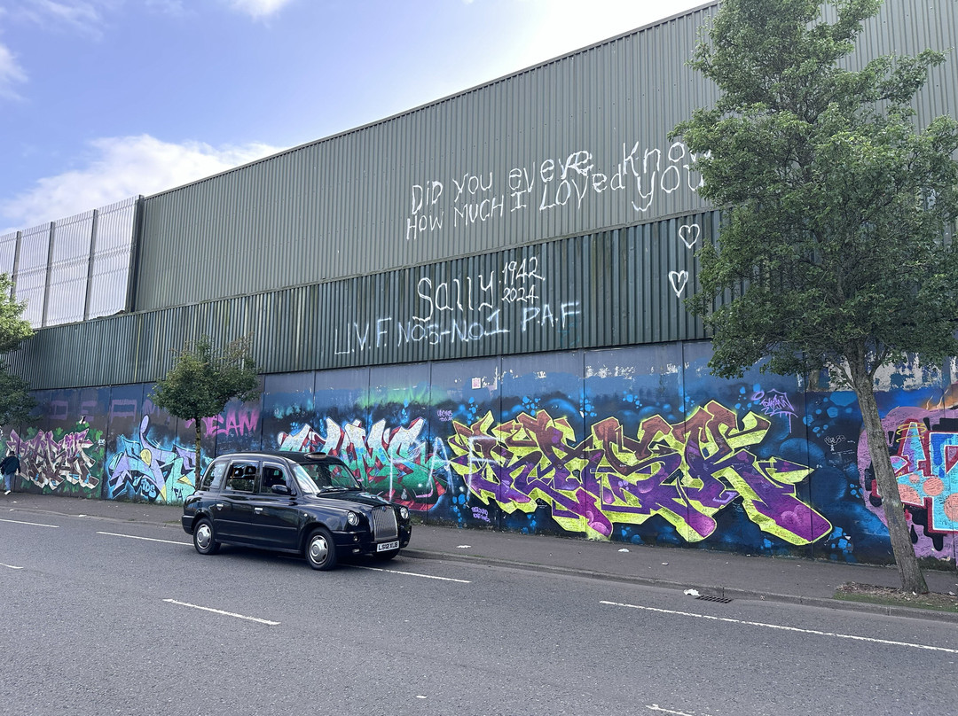 Paddy Campbell's Belfast Famous Black Cab Tours-贝尔法斯特必去景点