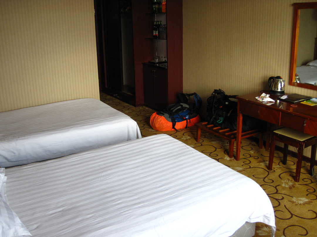 察布查尔锡伯自治县酒店住宿-安平大酒店