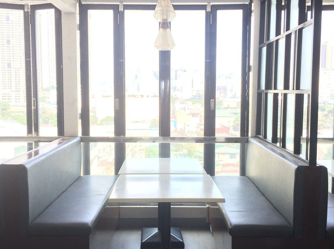 Selah Pods Hotel Manila