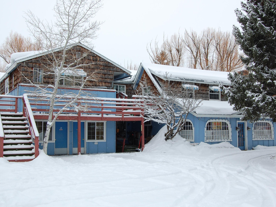 Alta酒店住宿-The Pines Motel