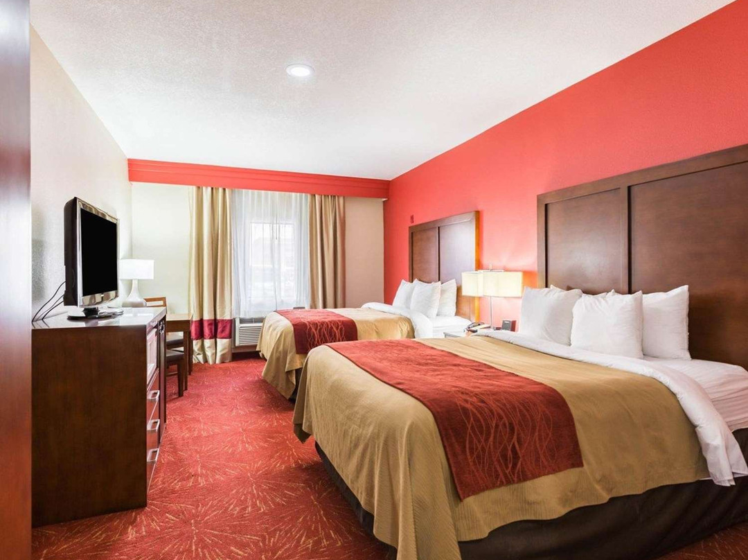 Econo Lodge Inn & Suites East Houston I-10主图