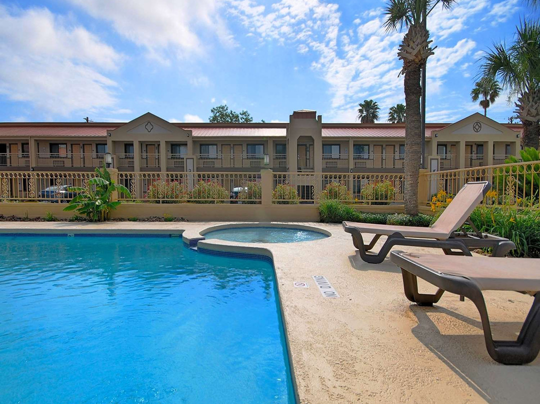 Americas Best Value Inn Kingsville主图