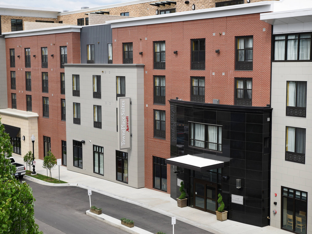 TownePlace Suites by Marriott Lawrence Downtown主图