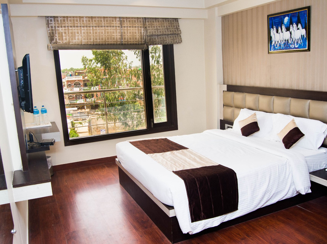 Hotel Kalptaru Elegance主图