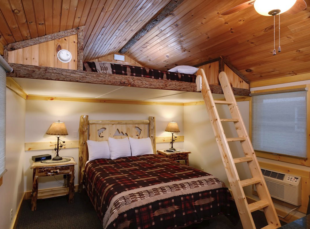 Cobble Mountain Lodge