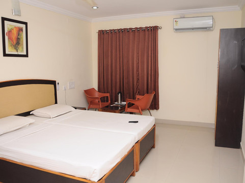 Appalayagunta酒店住宿-Adithya Residency