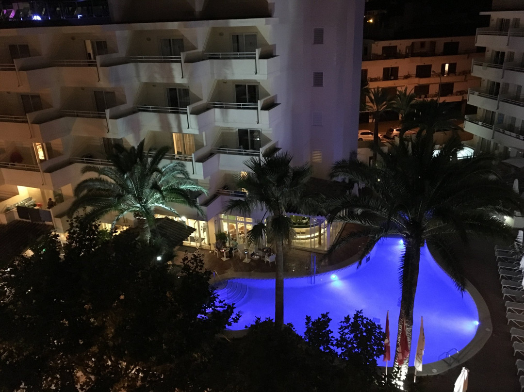 卡普迪玛尔公寓式酒店