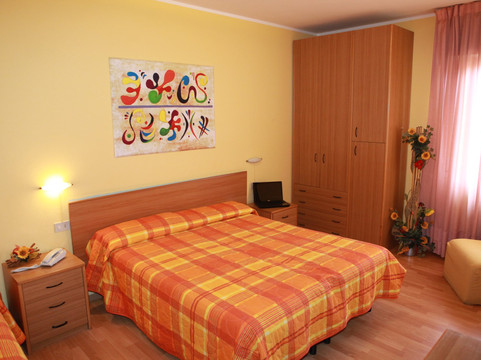 Rosignano Solvay酒店住宿-Piccolo Hotel